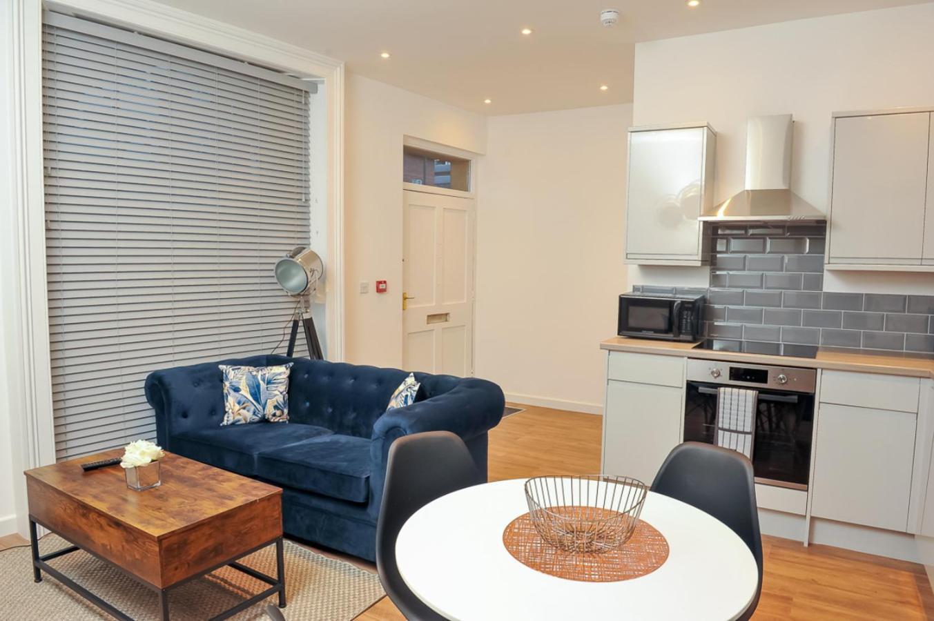 Select Sa - Queens Terrace Apartment *