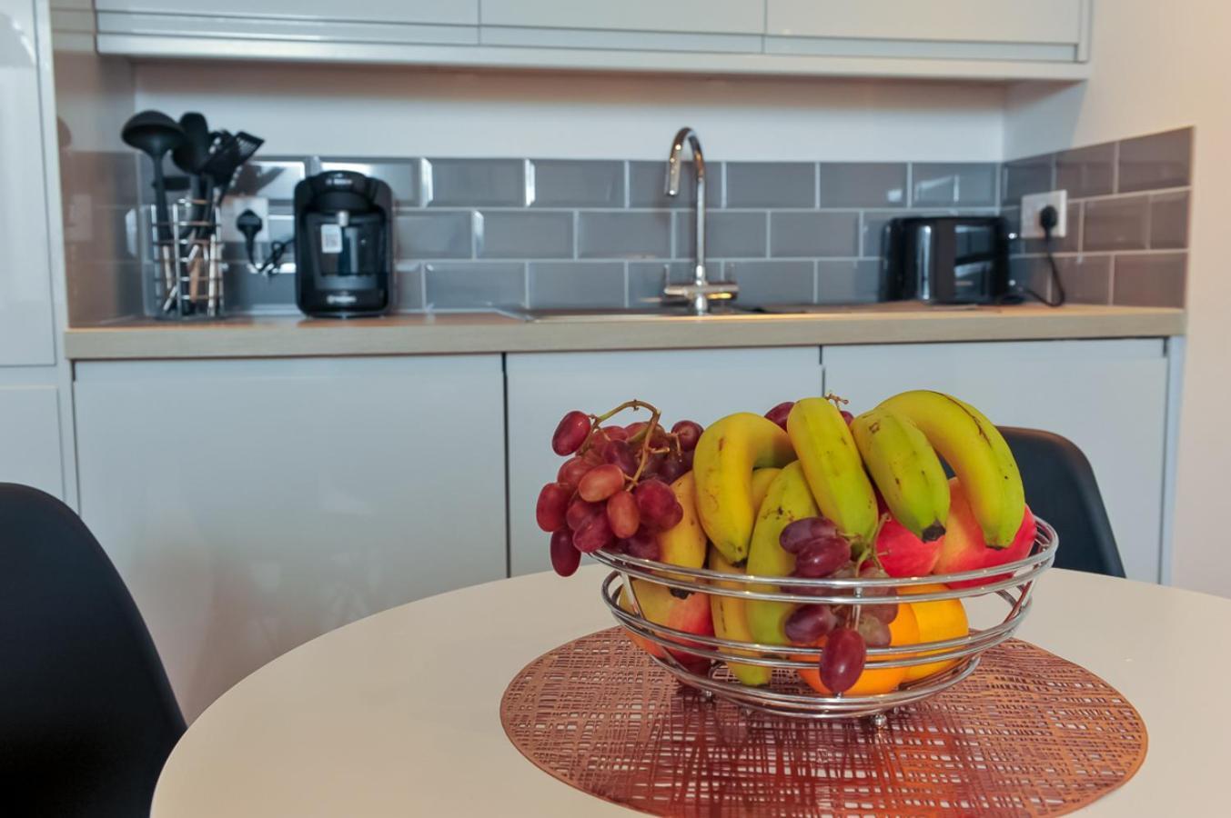 Select Sa - Queens Terrace Apartment *
