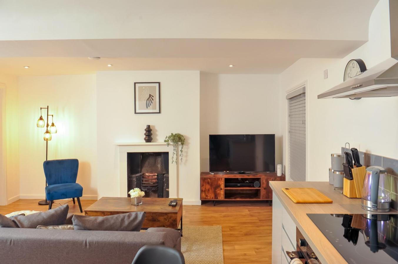 Select Sa - Queens Terrace Reading