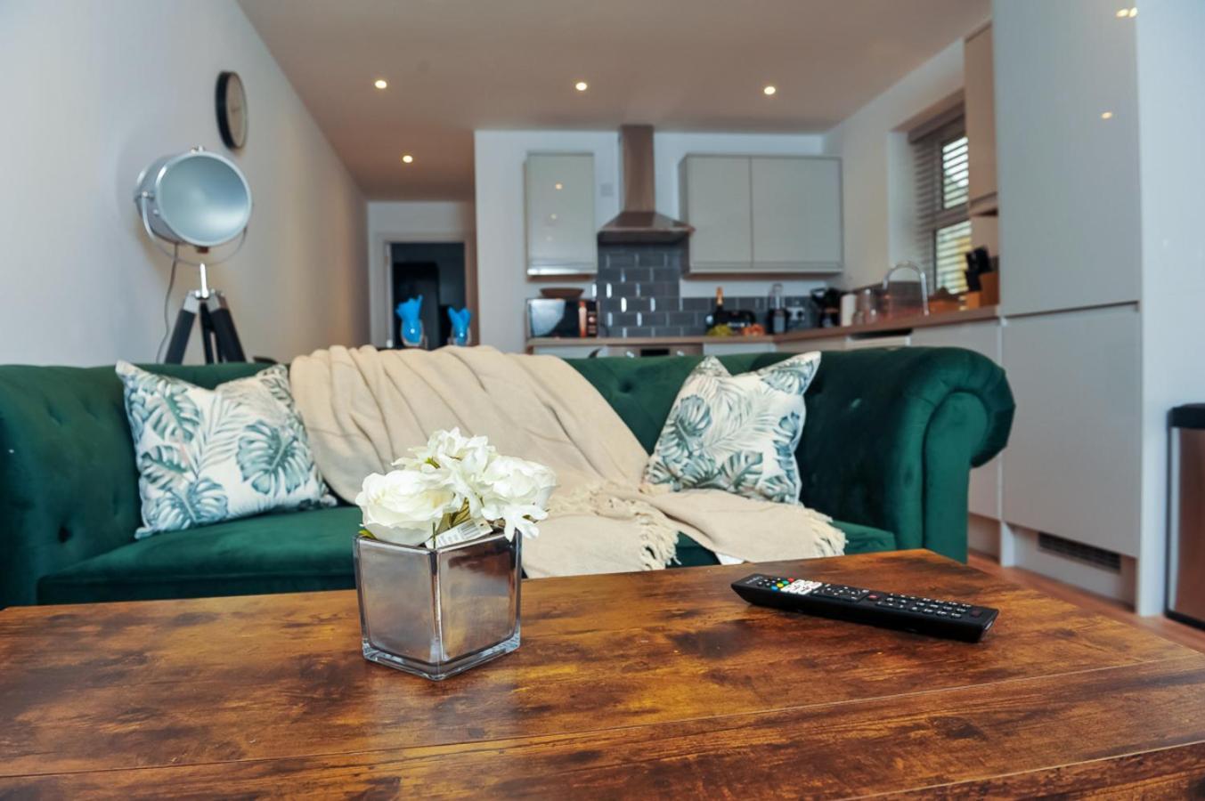Select Sa - Queens Terrace Apartment